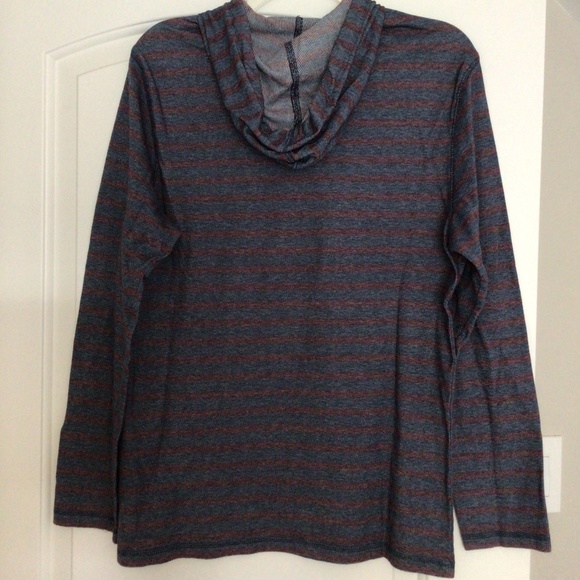 American Rag Long Sleeves Tee with Hood size M - Picture 2 of 3